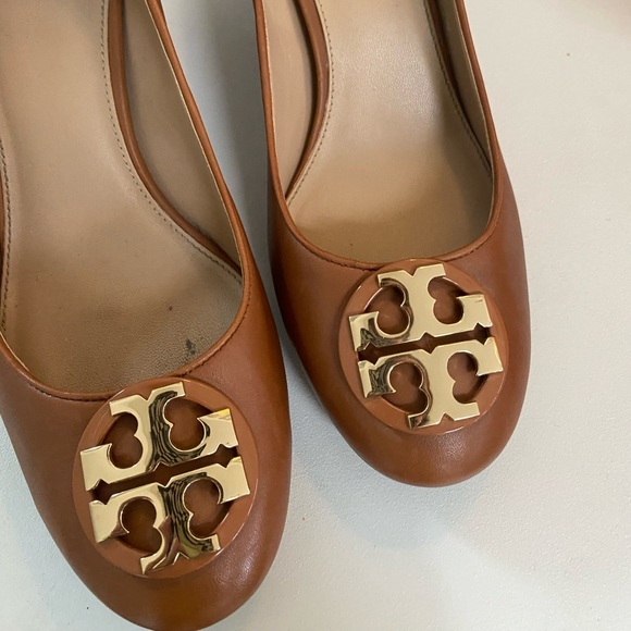 Tory Burch Womens Janey 50 mm Pump Calf Leather Royal Tan. - Picture 2 of 4